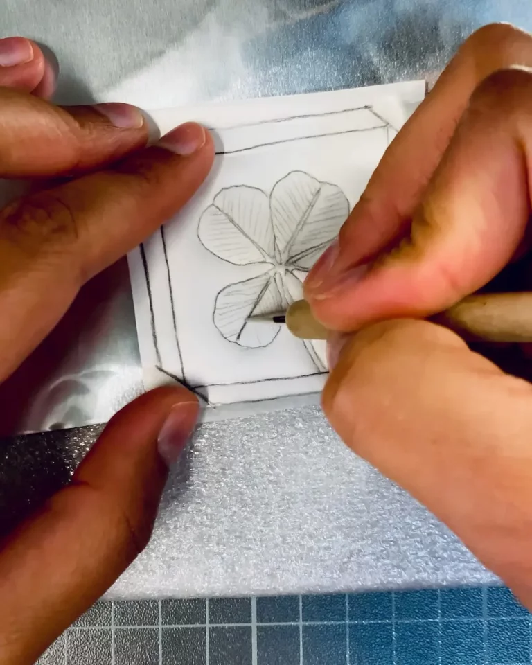 Fabrication du bas-relief Les petits bonheurs